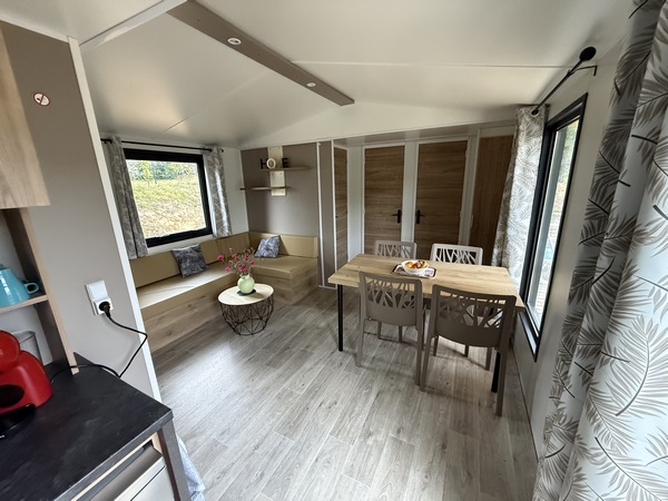 salon séjour mobilhome 4 personnes classique